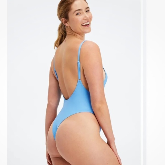 Fabletics Blue Low Back One Piece
Swimsuit Size L Island Escape. - Picture 2 of 8